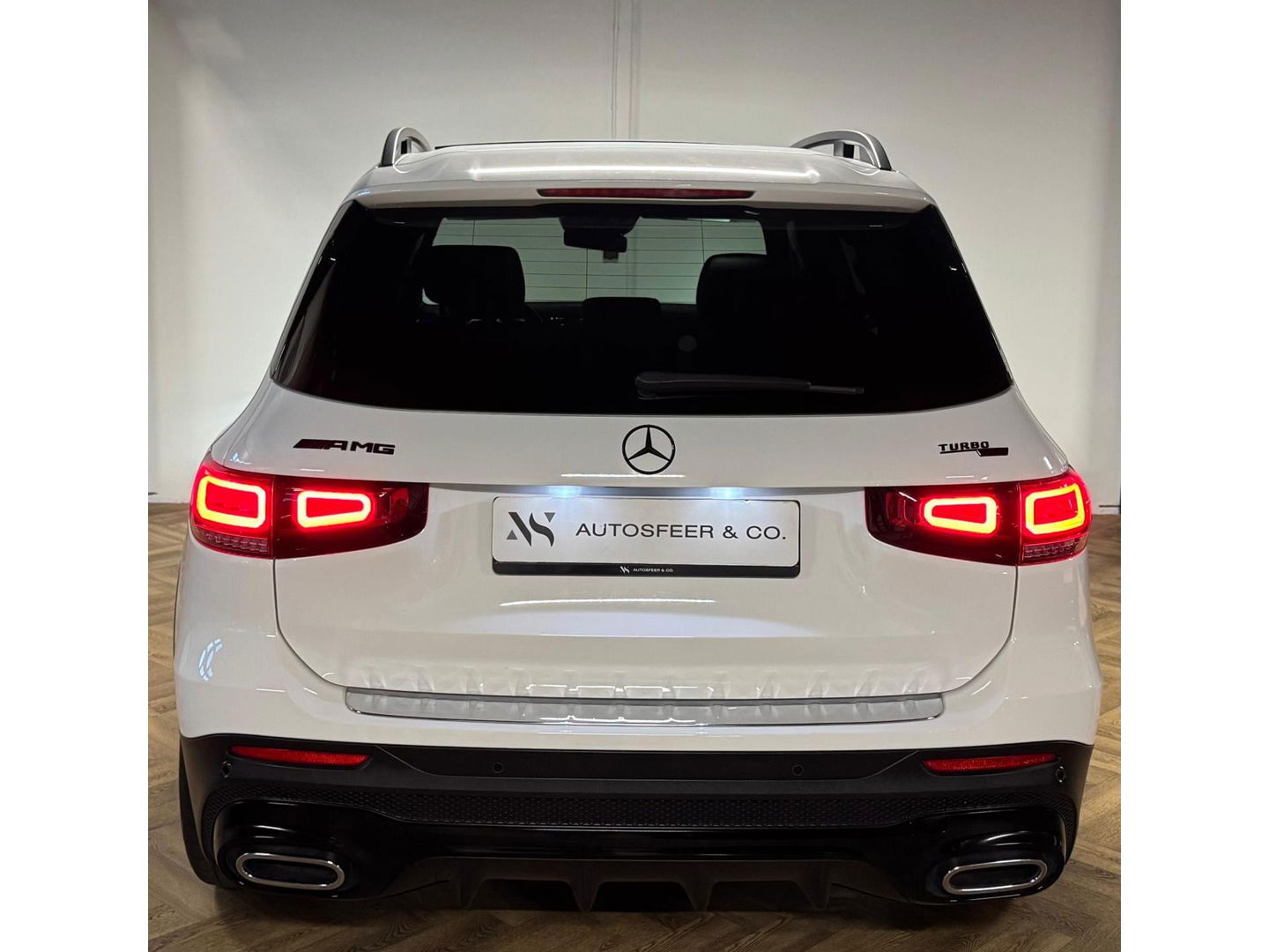 Mercedes-Benz GLB 250 4MATIC AMG PANO MEMORY VOL'
