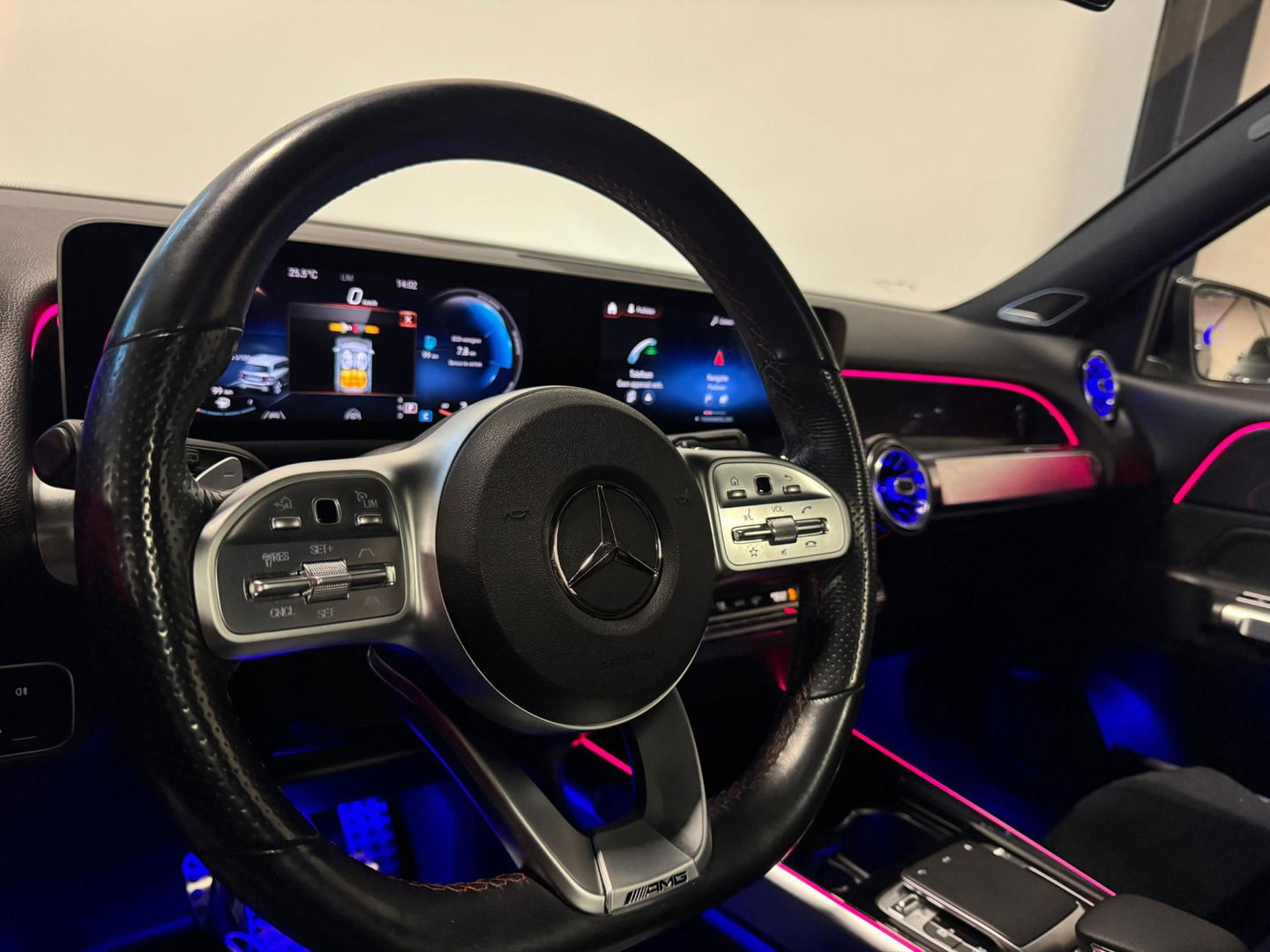 Mercedes-Benz GLB 250 4MATIC AMG PANO MEMORY VOL'