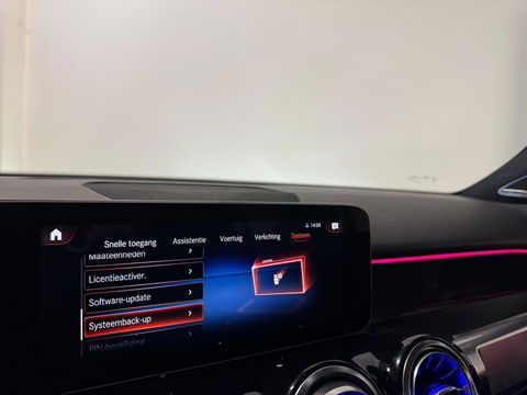 Mercedes-Benz GLB 250 4MATIC AMG PANO MEMORY VOL'