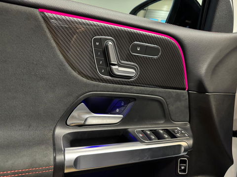 Mercedes-Benz GLB 250 4MATIC AMG PANO MEMORY VOL'