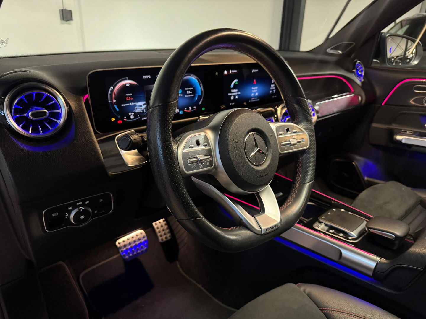 Mercedes-Benz GLB 250 4MATIC AMG PANO MEMORY VOL'
