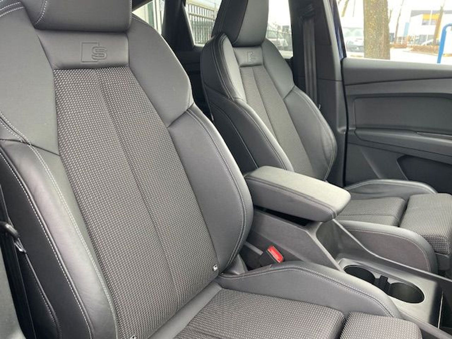 Audi Q4 Sportback e-tron 40 Launch Edition S Competition 77 kWh 69.000km Airco/ECC,S-Line,Virtueel Cockpit