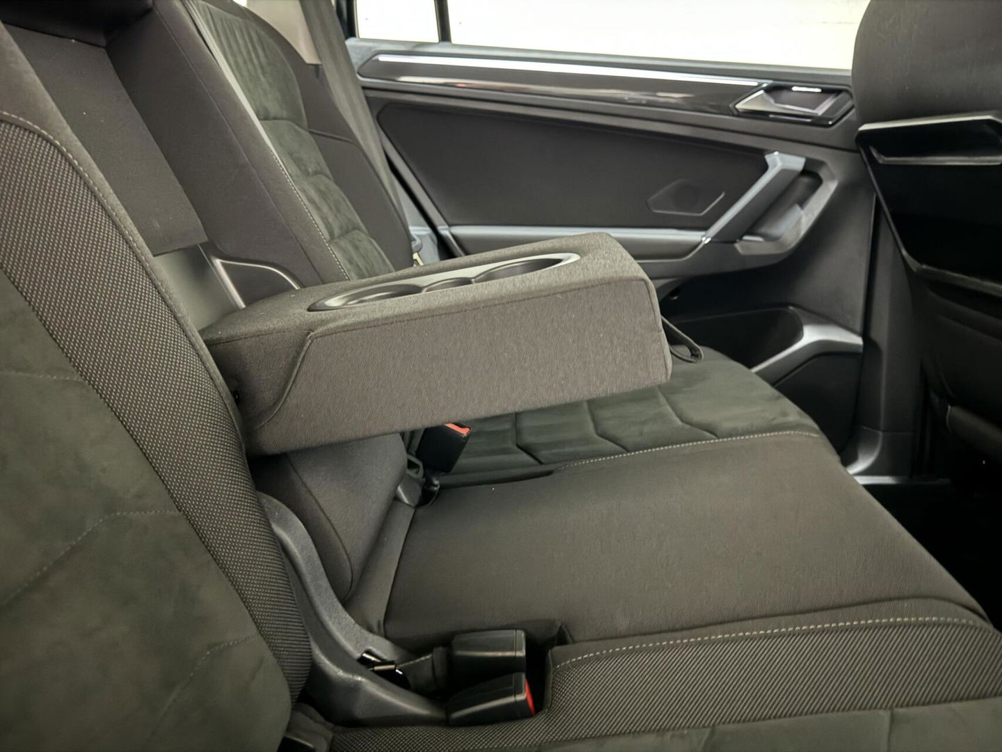 Volkswagen Tiguan 1.4 TSI 4Motion R-Line Pano Virtual Trekh. NAP
