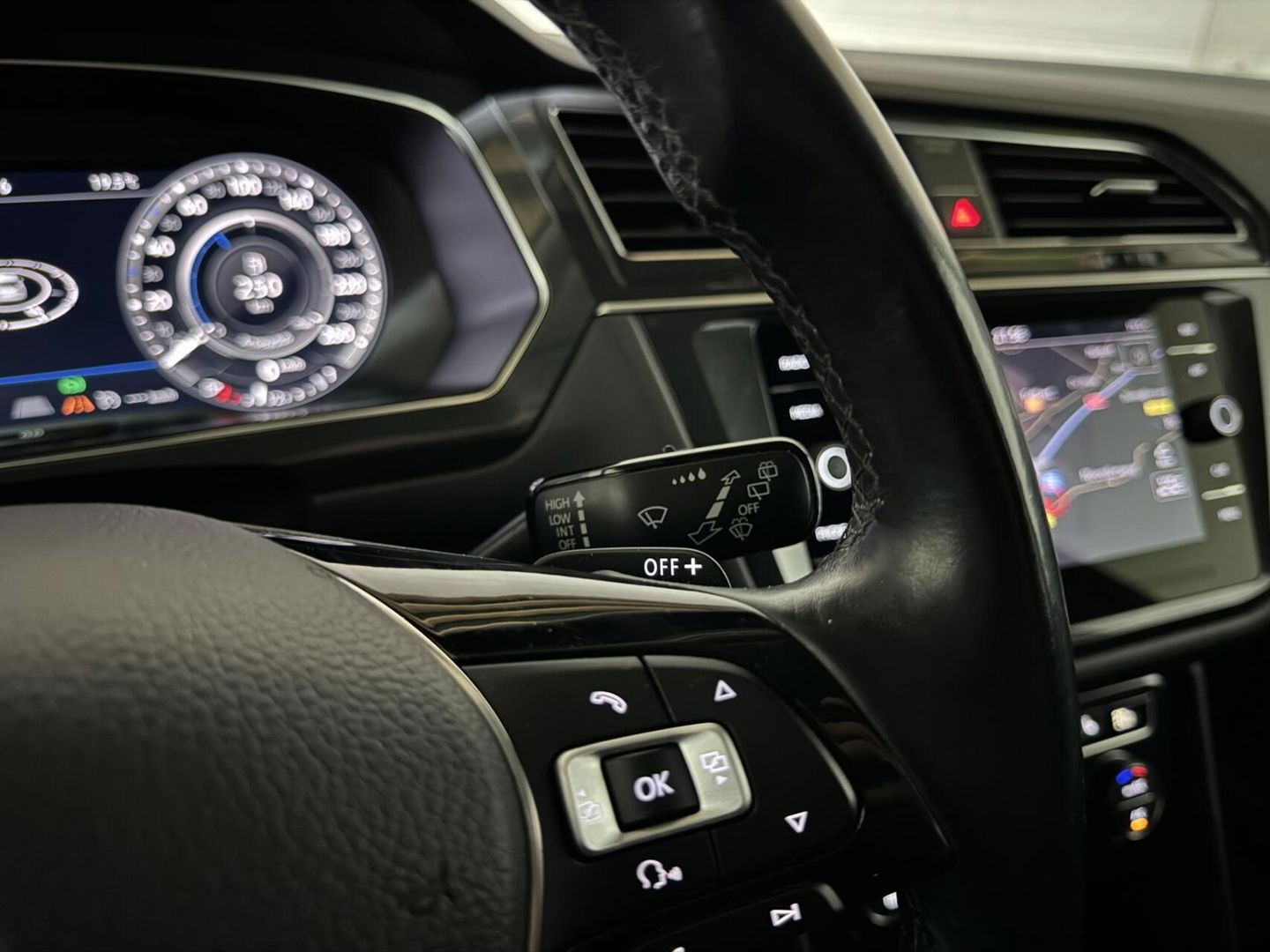 Volkswagen Tiguan 1.4 TSI 4Motion R-Line Pano Virtual Trekh. NAP