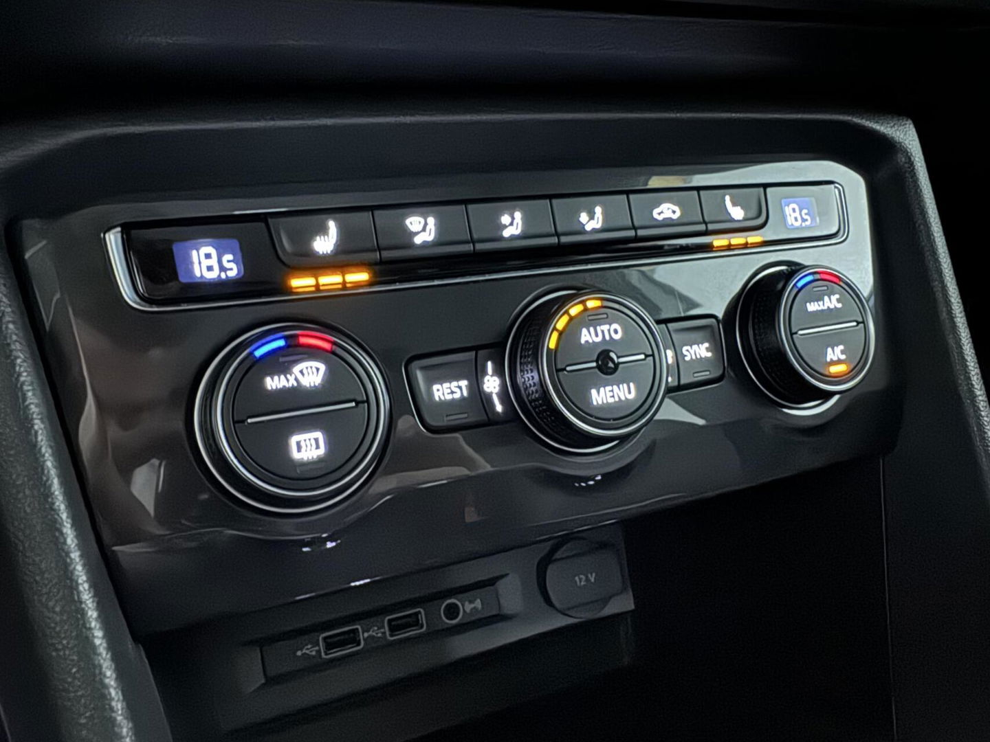 Volkswagen Tiguan 1.4 TSI 4Motion R-Line Pano Virtual Trekh. NAP