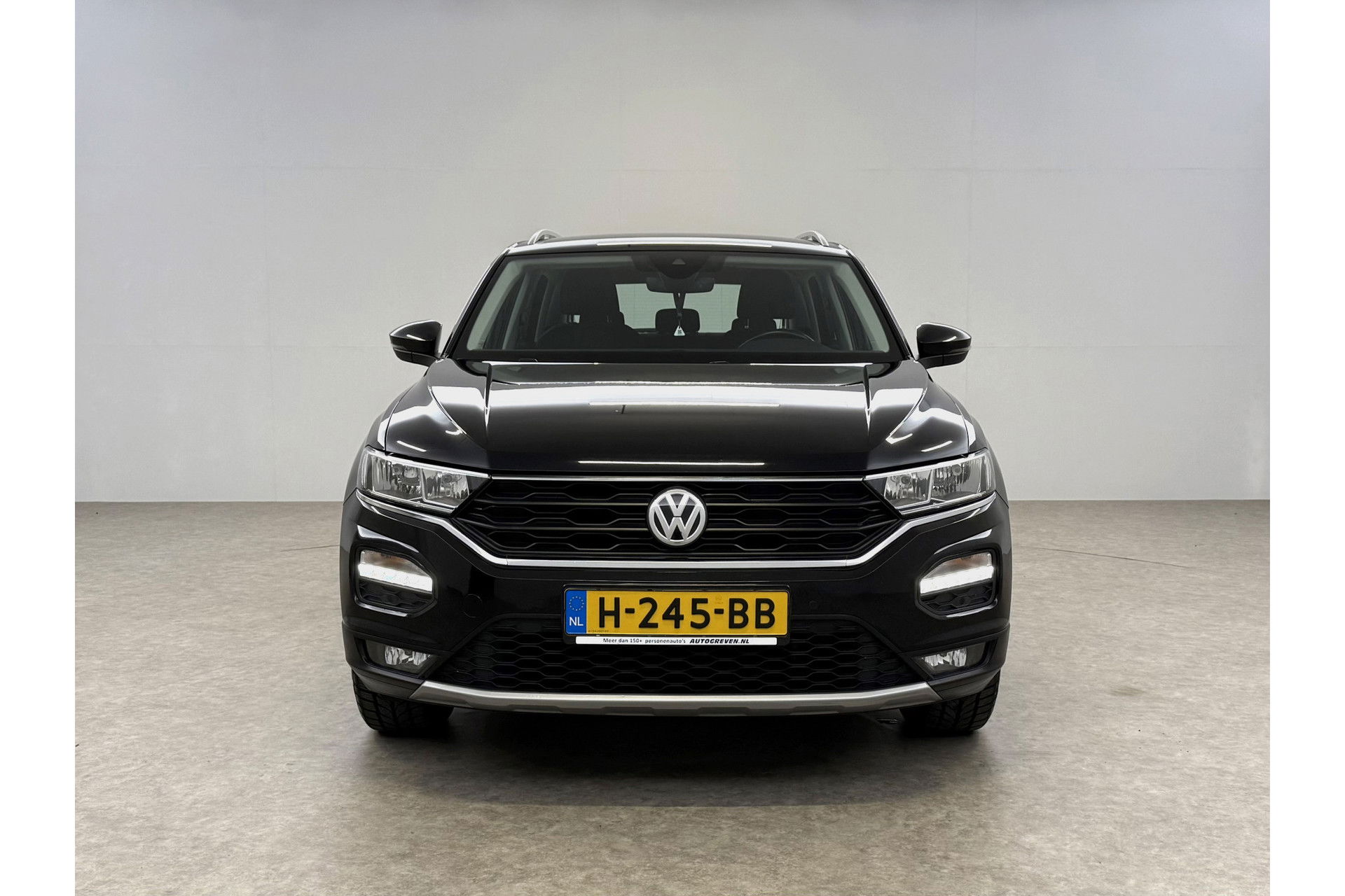 Volkswagen T-Roc TSI Style Business | Camera | Carplay | LED | Trekhaak | Adaptive-Cruise | Parkeersens. | 16"LMV
