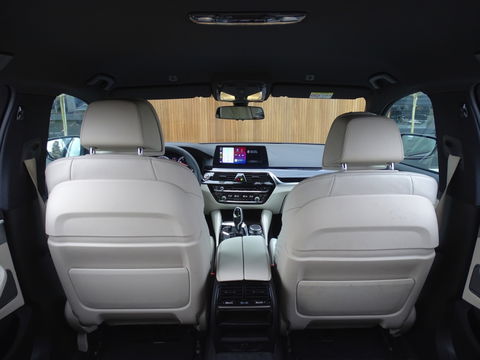 BMW 5 Serie touring 540i 340PK / Individual / M-Sport / LED / 2018 /