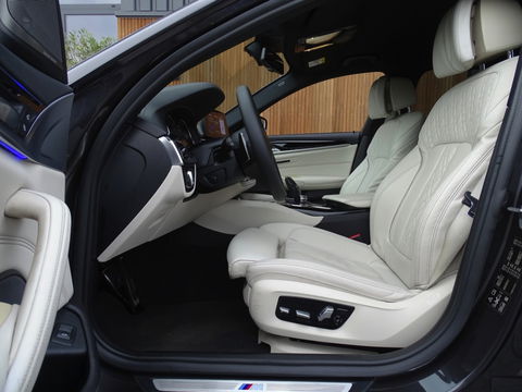 BMW 5 Serie touring 540i 340PK / Individual / M-Sport / LED / 2018 /