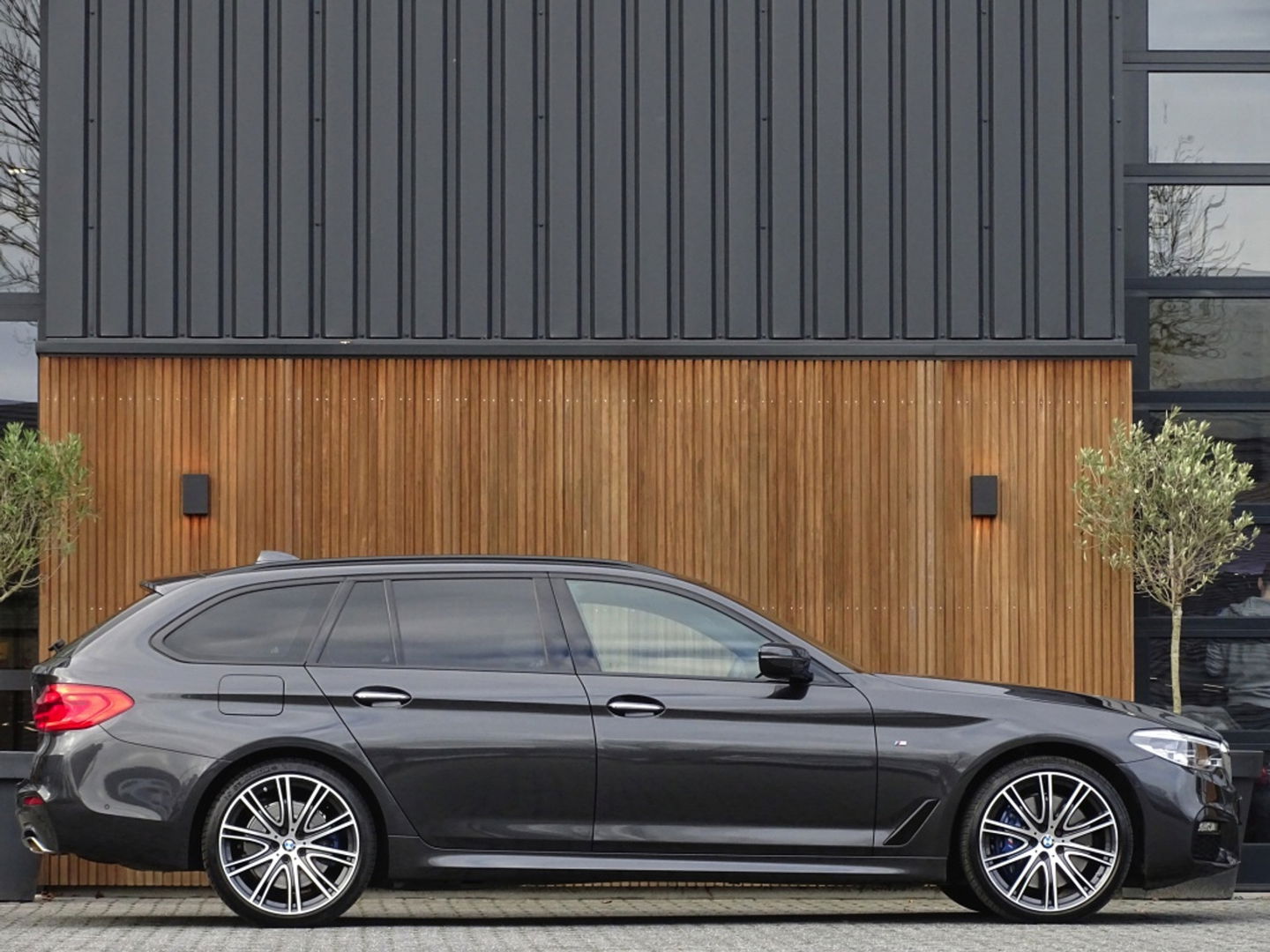 BMW 5 Serie touring 540i 340PK / Individual / M-Sport / LED / 2018 /