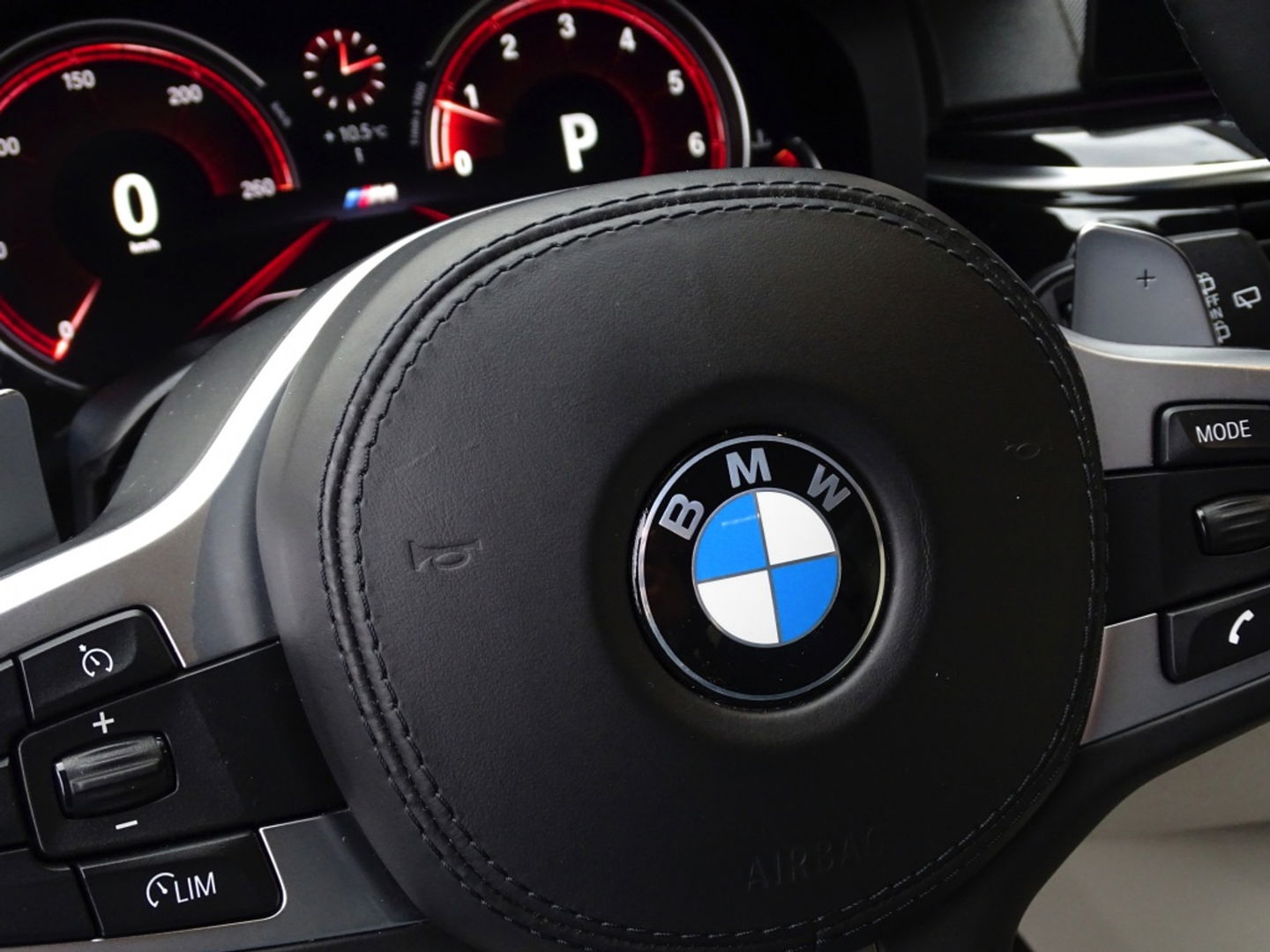 BMW 5 Serie touring 540i 340PK / Individual / M-Sport / LED / 2018 /