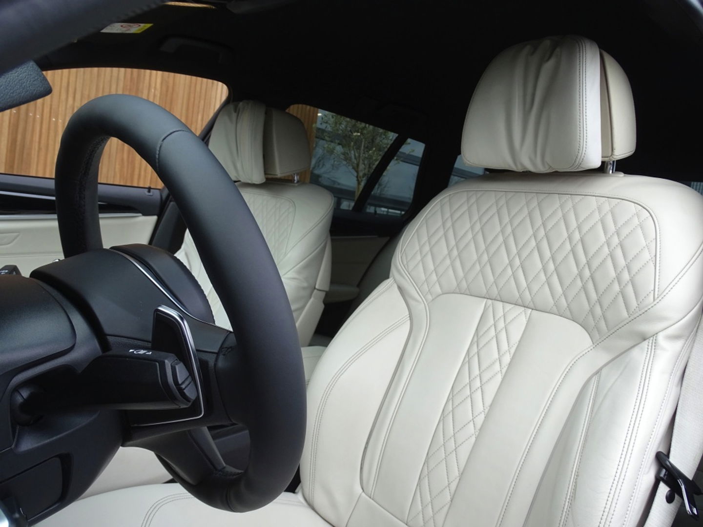 BMW 5 Serie touring 540i 340PK / Individual / M-Sport / LED / 2018 /