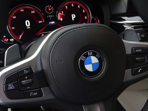 BMW 5 Serie touring 540i 340PK / Individual / M-Sport / LED / 2018 /