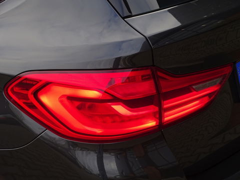 BMW 5 Serie touring 540i 340PK / Individual / M-Sport / LED / 2018 /