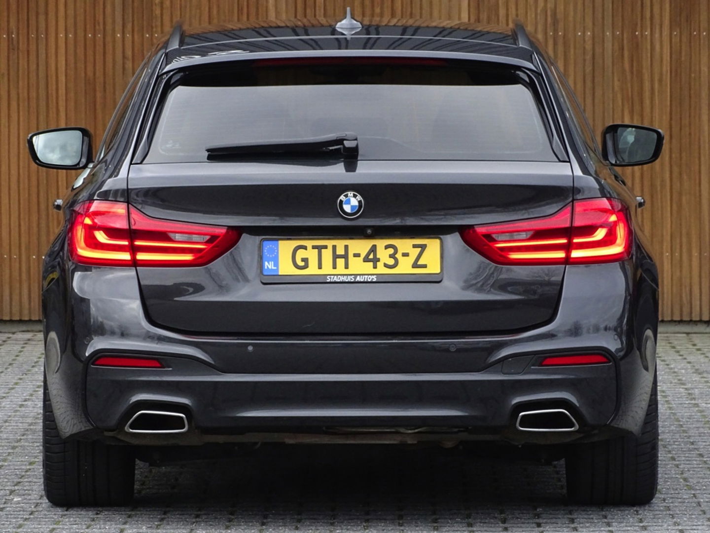 BMW 5 Serie touring 540i 340PK / Individual / M-Sport / LED / 2018 /