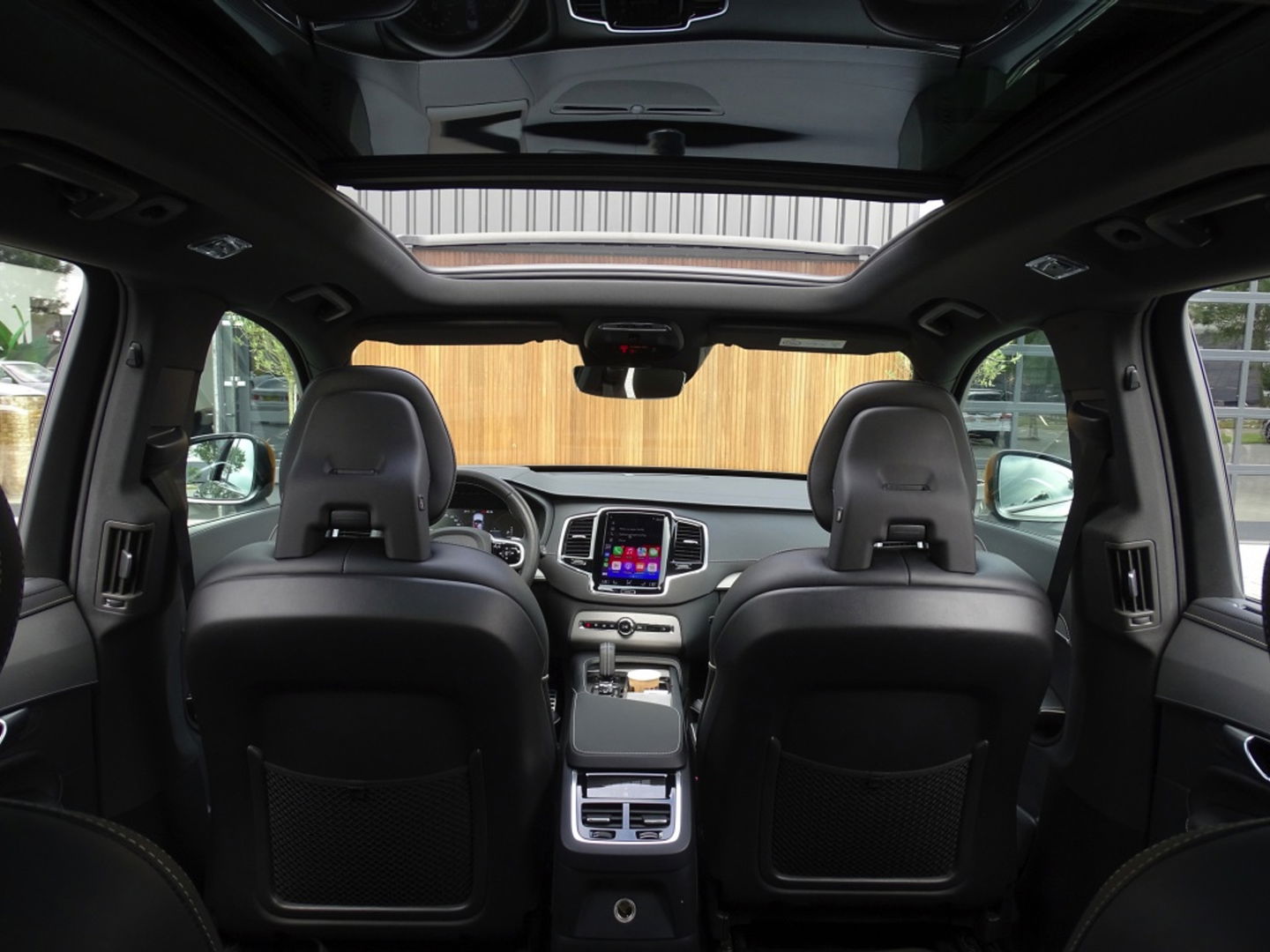 Volvo XC90 T8 408PK AWD R-Design / 2019 / LED