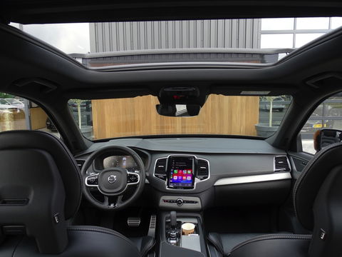 Volvo XC90 T8 408PK AWD R-Design / 2019 / LED