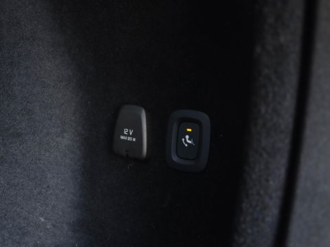 Volvo V60 2.0 T8 Recharge AWD R-Design Trekhaak HUD Harman Kardon Panodak