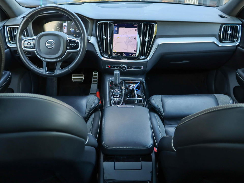 Volvo V60 2.0 T8 Recharge AWD R-Design Trekhaak HUD Harman Kardon Panodak