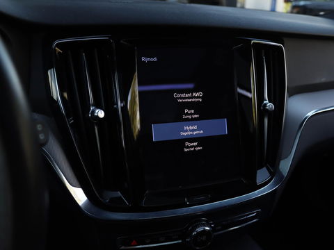 Volvo V60 2.0 T8 Recharge AWD R-Design Trekhaak HUD Harman Kardon Panodak