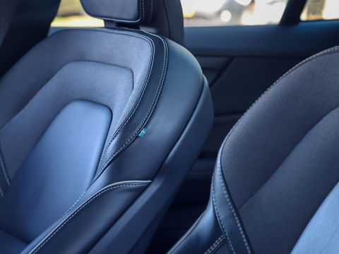 Volvo V60 2.0 T8 Recharge AWD R-Design Trekhaak HUD Harman Kardon Panodak