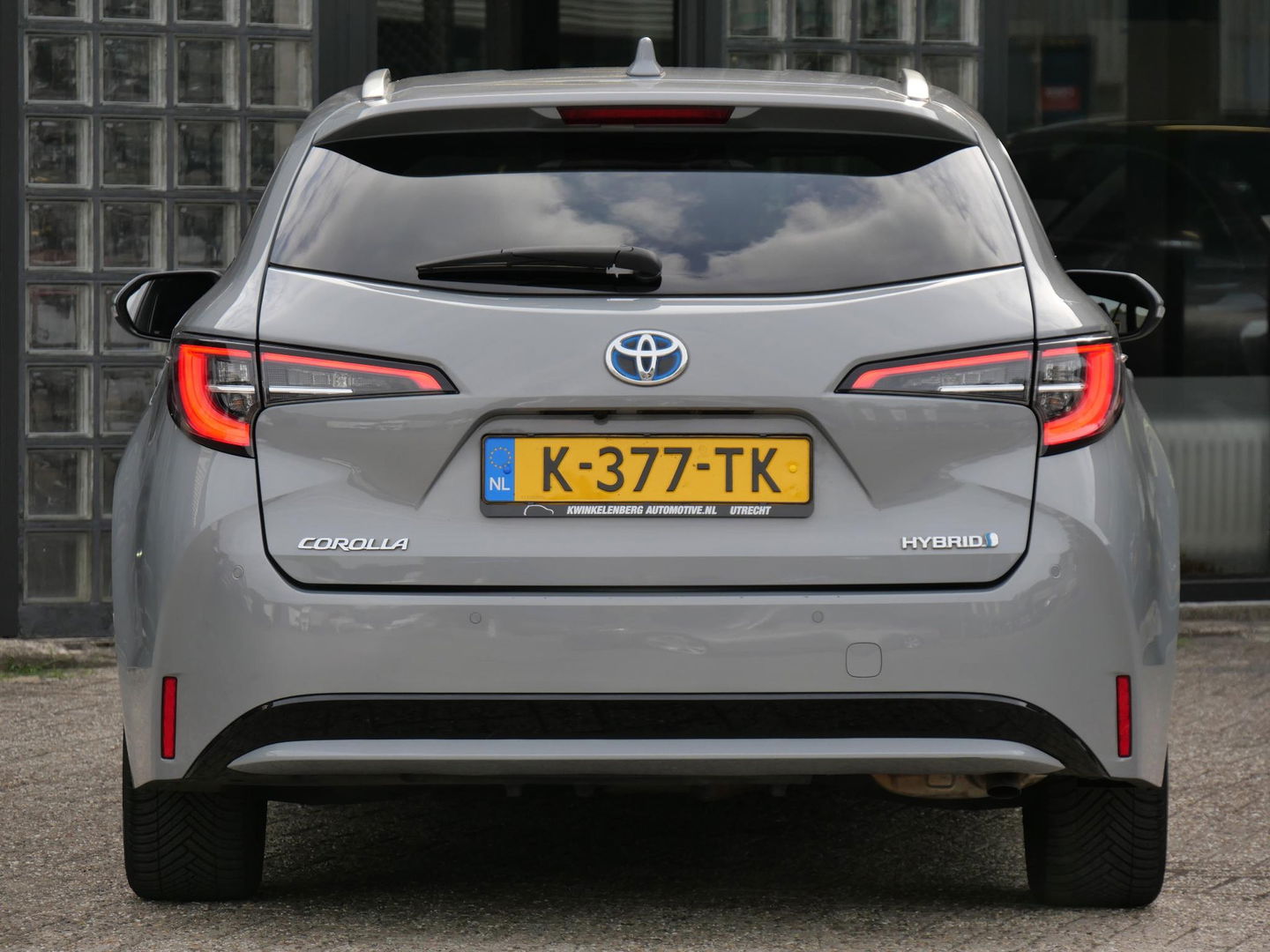 Toyota Corolla Touring Sports 1.8 HYBRID DYNAMIC/ PDC V+A/ CARPLAY/ MANHATTAN GREY