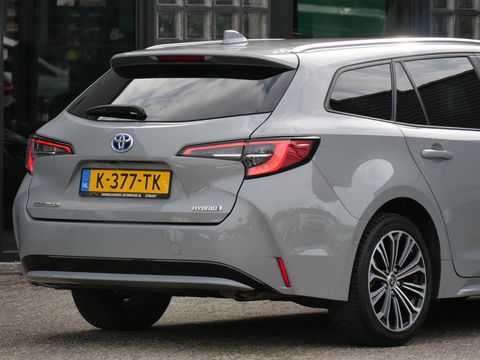 Toyota Corolla Touring Sports 1.8 HYBRID DYNAMIC/ PDC V+A/ CARPLAY/ MANHATTAN GREY