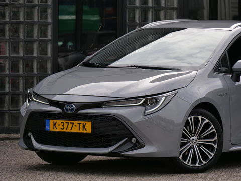 Toyota Corolla Touring Sports 1.8 HYBRID DYNAMIC/ PDC V+A/ CARPLAY/ MANHATTAN GREY