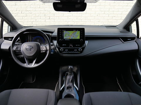 Toyota Corolla Touring Sports 1.8 HYBRID DYNAMIC/ PDC V+A/ CARPLAY/ MANHATTAN GREY