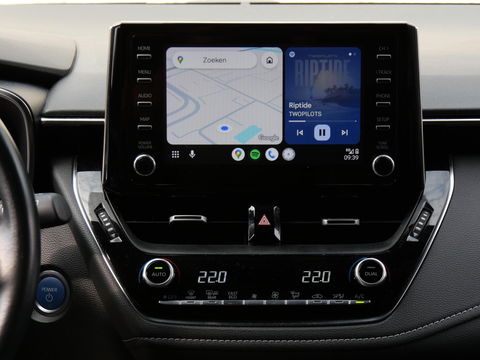 Toyota Corolla Touring Sports 1.8 HYBRID DYNAMIC/ PDC V+A/ CARPLAY/ MANHATTAN GREY
