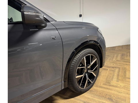 Volkswagen Tiguan 1.5 eTSI R-Line Edition PANO KEYLESS CAM