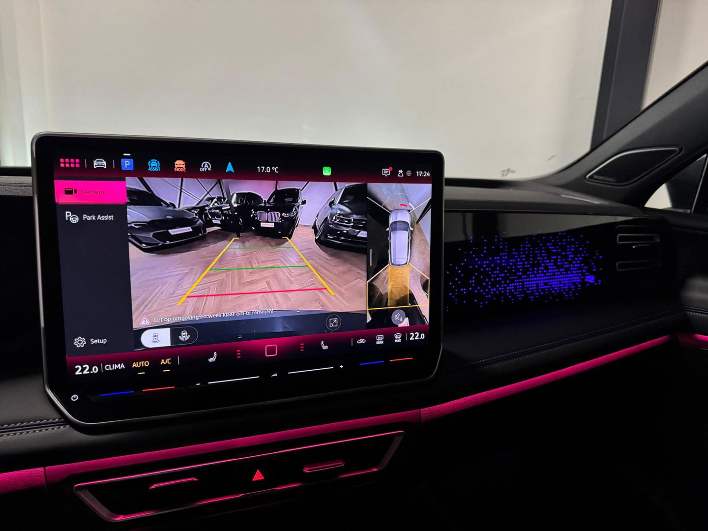 Volkswagen Tiguan 1.5 eTSI R-Line Edition PANO KEYLESS CAM