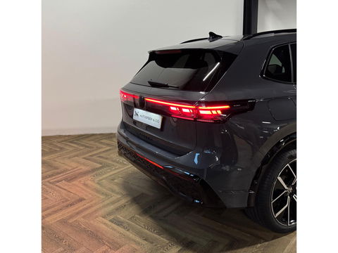 Volkswagen Tiguan 1.5 eTSI R-Line Edition PANO KEYLESS CAM