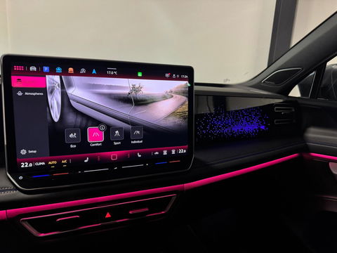 Volkswagen Tiguan 1.5 eTSI R-Line Edition PANO KEYLESS CAM