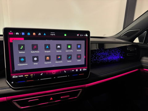 Volkswagen Tiguan 1.5 eTSI R-Line Edition PANO KEYLESS CAM