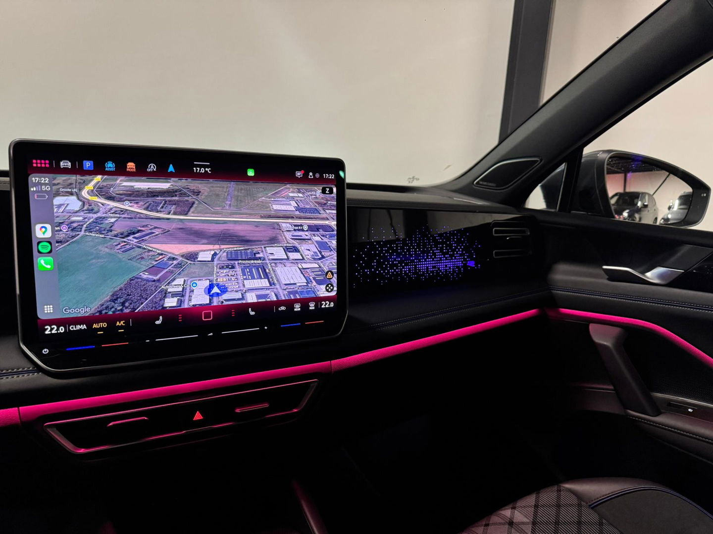 Volkswagen Tiguan 1.5 eTSI R-Line Edition PANO KEYLESS CAM