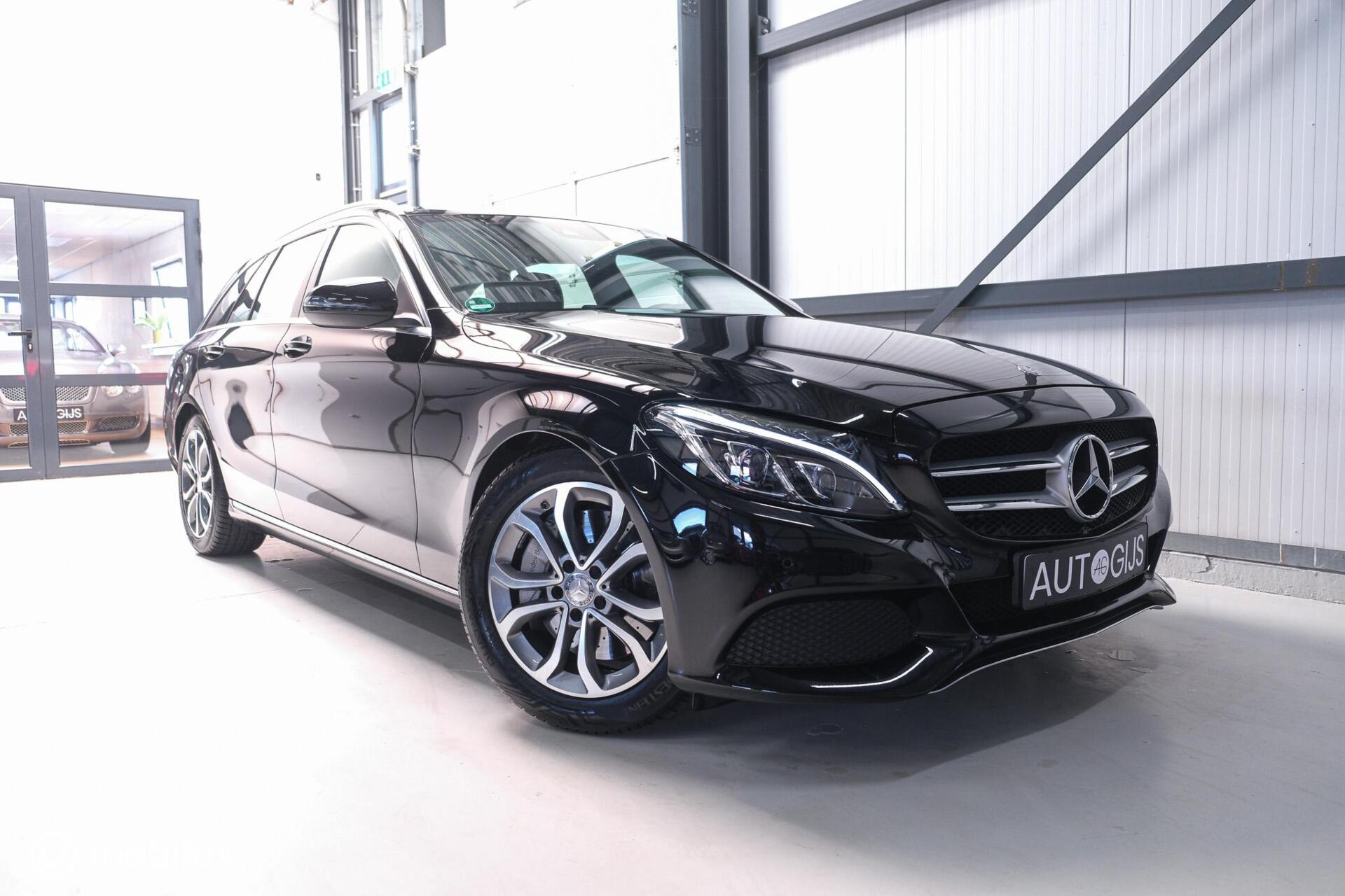 Mercedes-Benz C-Klasse Estate 350 e Lease Edition | Luchtvering | Camera | All Seasons | Plug in hybrid | NAP NL auto |