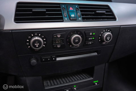 BMW 5 Serie 525i Executive | 1e eig | OEM M6 wielen | Schuifdak | Trekhaak | A-Z onderhouden | Xenon |