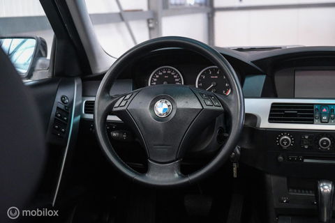 BMW 5 Serie 525i Executive | 1e eig | OEM M6 wielen | Schuifdak | Trekhaak | A-Z onderhouden | Xenon |