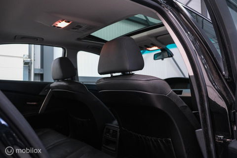 BMW 5 Serie 525i Executive | 1e eig | OEM M6 wielen | Schuifdak | Trekhaak | A-Z onderhouden | Xenon |