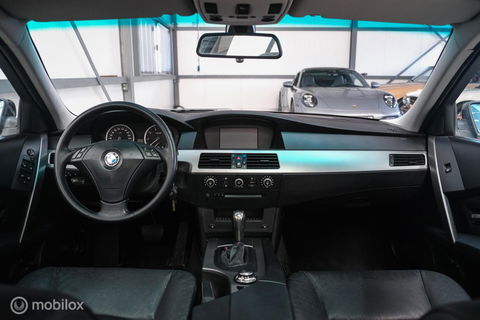 BMW 5 Serie 525i Executive | 1e eig | OEM M6 wielen | Schuifdak | Trekhaak | A-Z onderhouden | Xenon |