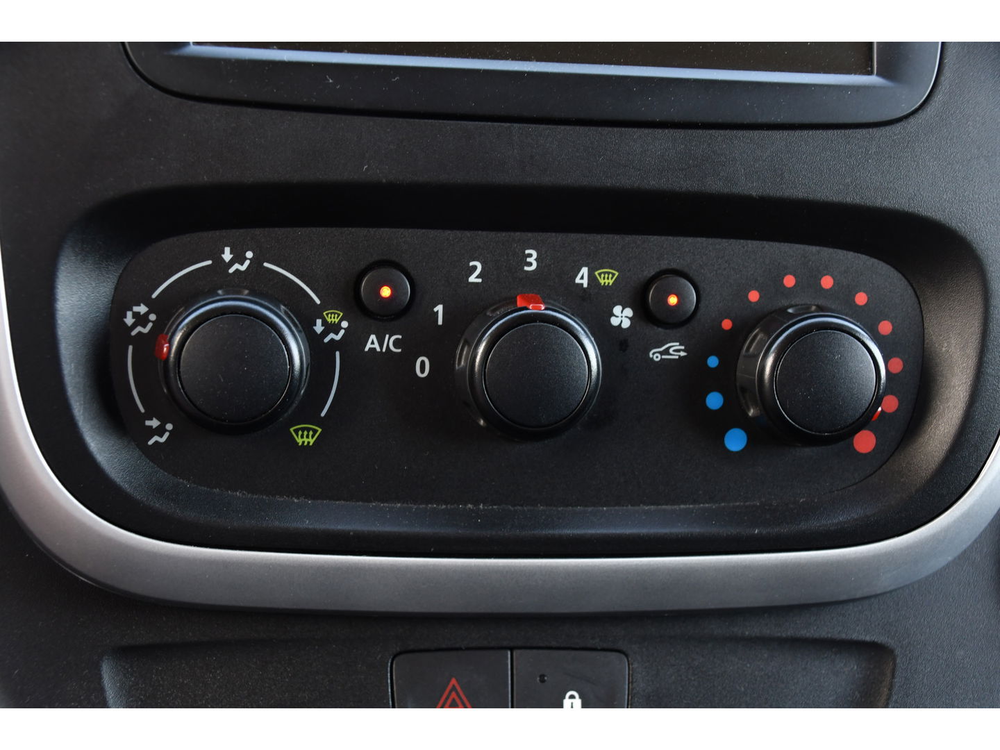 Renault Trafic 1.6 dCi T29 L2H1 Comfort Cruise, Sensoren, Multimedia, 120pk, NAVI, Trekhaak, Uniek!