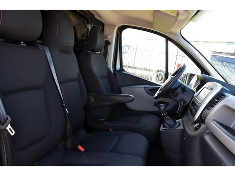 Renault Trafic 1.6 dCi T29 L2H1 Comfort Cruise, Sensoren, Multimedia, 120pk, NAVI, Trekhaak, Uniek!
