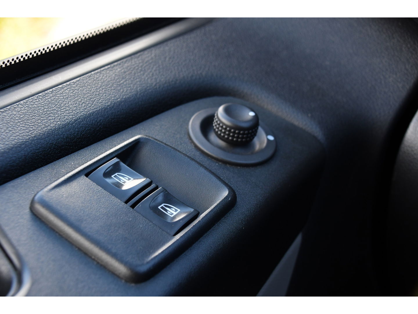Renault Trafic 1.6 dCi T29 L2H1 Comfort Cruise, Sensoren, Multimedia, 120pk, NAVI, Trekhaak, Uniek!