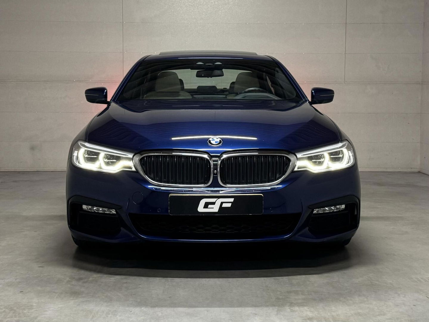 BMW 5 Serie 530d M-Sport Individual Pano HUD 360° Sfeer NAP