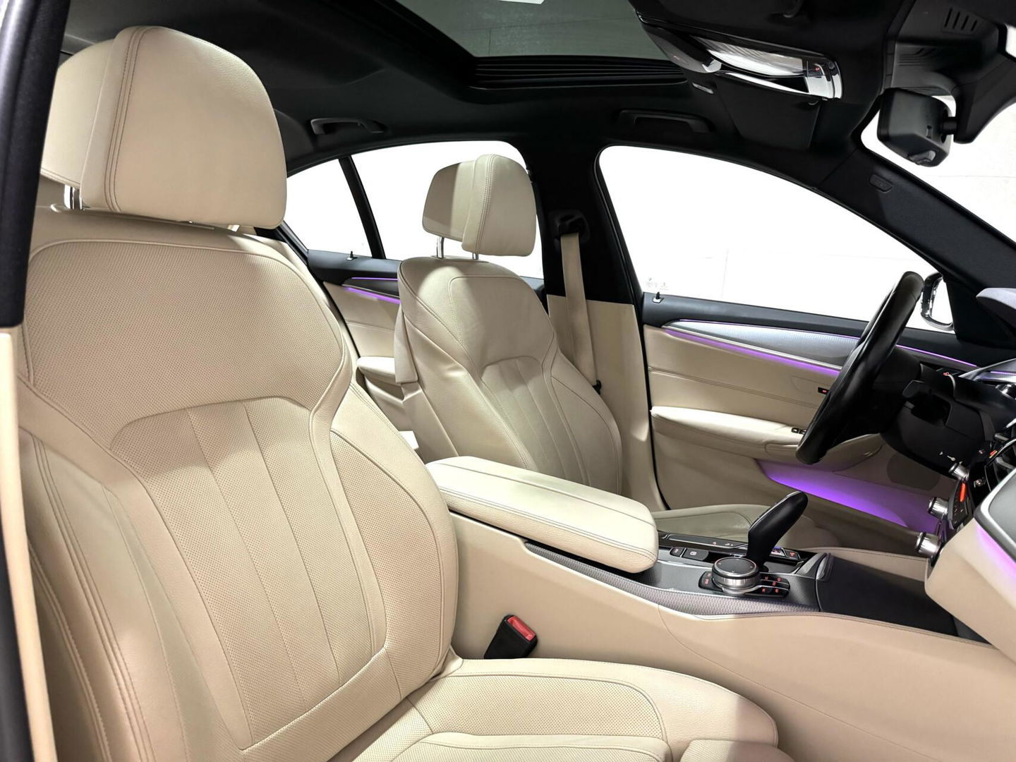 BMW 5 Serie 530d M-Sport Individual Pano HUD 360° Sfeer NAP