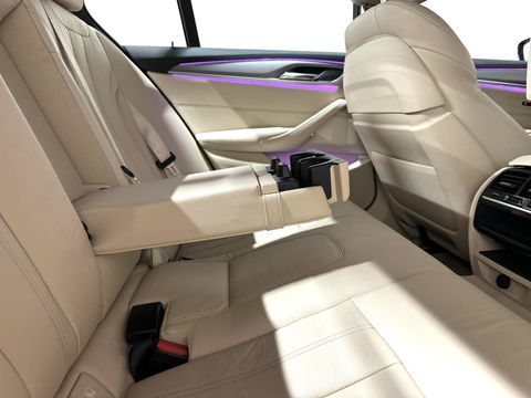 BMW 5 Serie 530d M-Sport Individual Pano HUD 360° Sfeer NAP