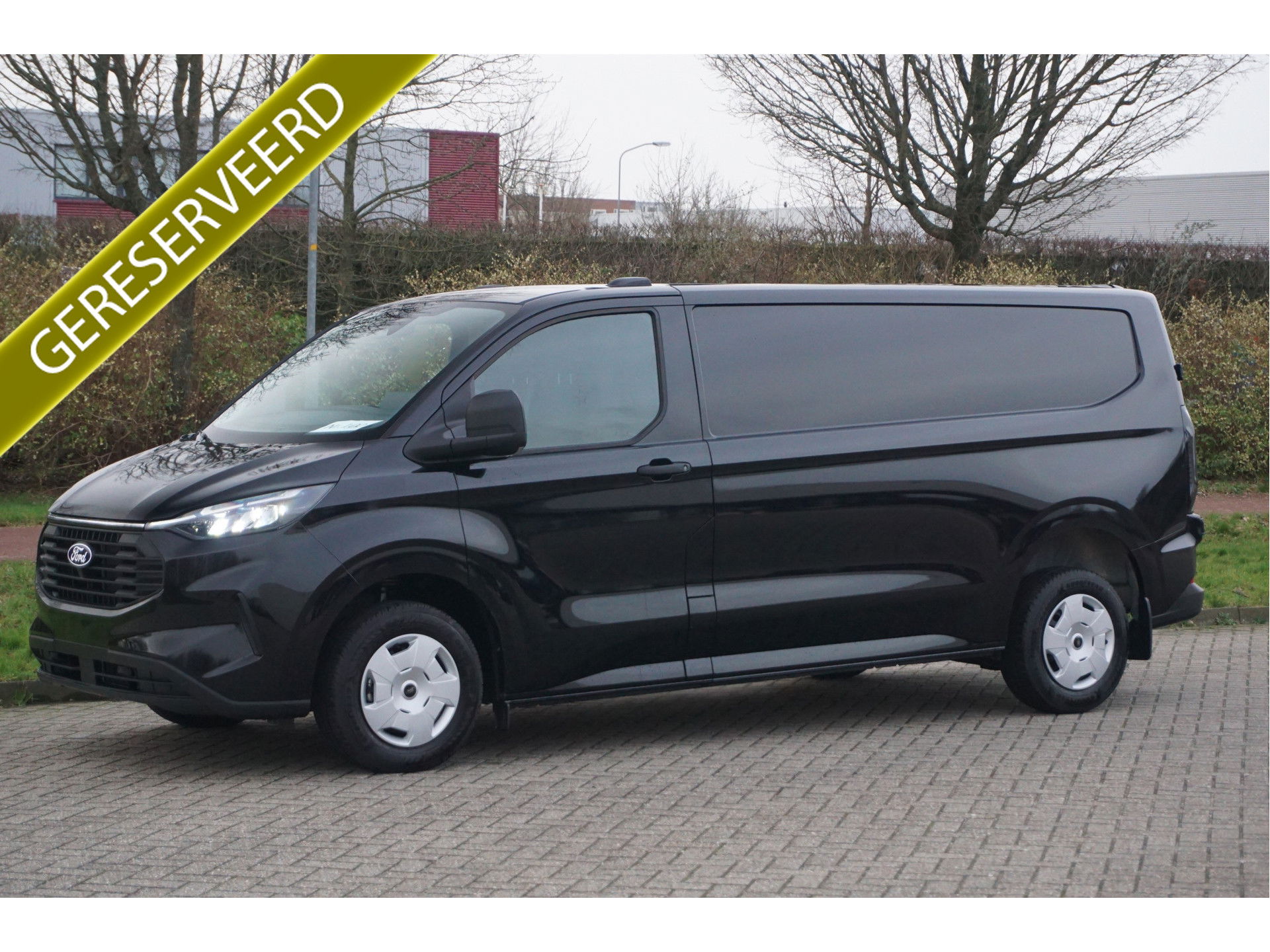 Ford Transit Custom 300L 136PK Trend AUT BPM VRIJ!! 13" Sync Navi, Cam, Adap. Cruise, 2740KG Trekgewicht!! NR. 836