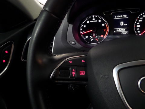 Audi Q3 2.0 TFSI Quattro Pro Line "Origineel NL!" Trekhaak Navigatie Bluetooth, van 2e eigenaar & volledig Dealer Onderhouden!