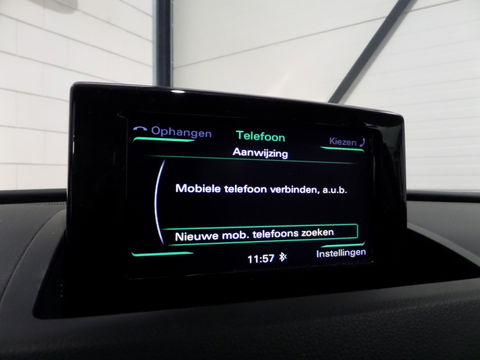 Audi Q3 2.0 TFSI Quattro Pro Line "Origineel NL!" Trekhaak Navigatie Bluetooth, van 2e eigenaar & volledig Dealer Onderhouden!