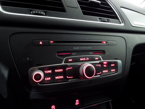Audi Q3 2.0 TFSI Quattro Pro Line "Origineel NL!" Trekhaak Navigatie Bluetooth, van 2e eigenaar & volledig Dealer Onderhouden!